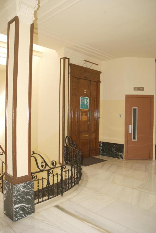 מדריד Hostal La Selecta מראה חיצוני תמונה