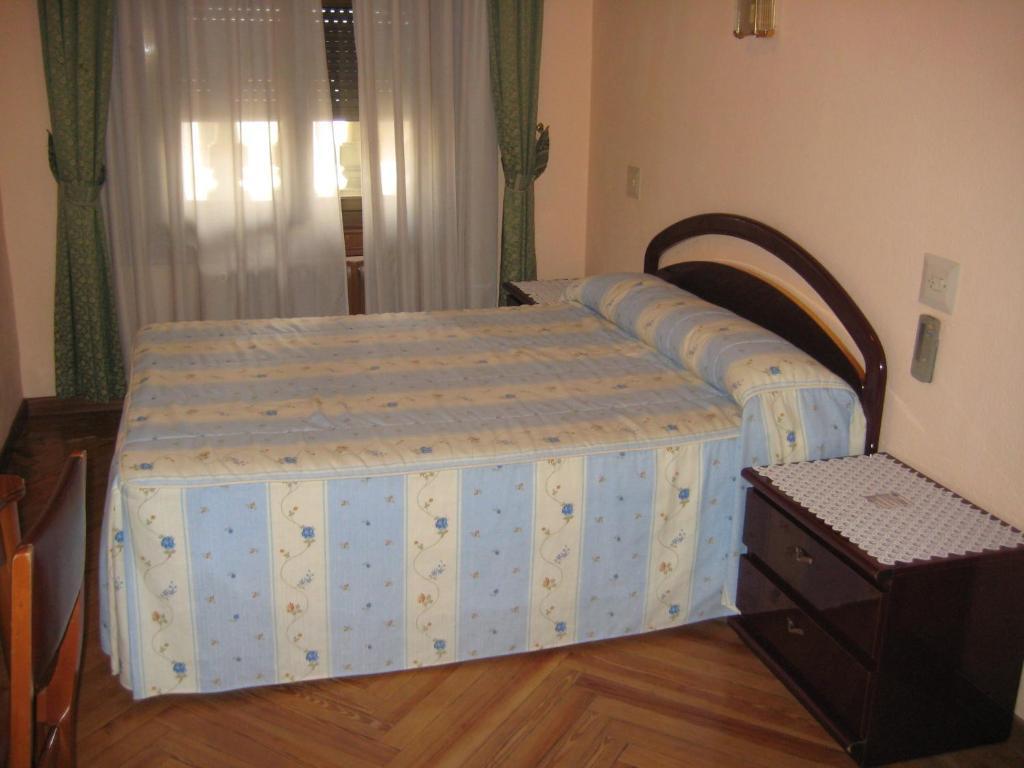 מדריד Hostal La Selecta חדר תמונה